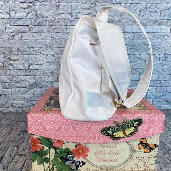 Tempo Shoulder Bag - Picture 5 of 12